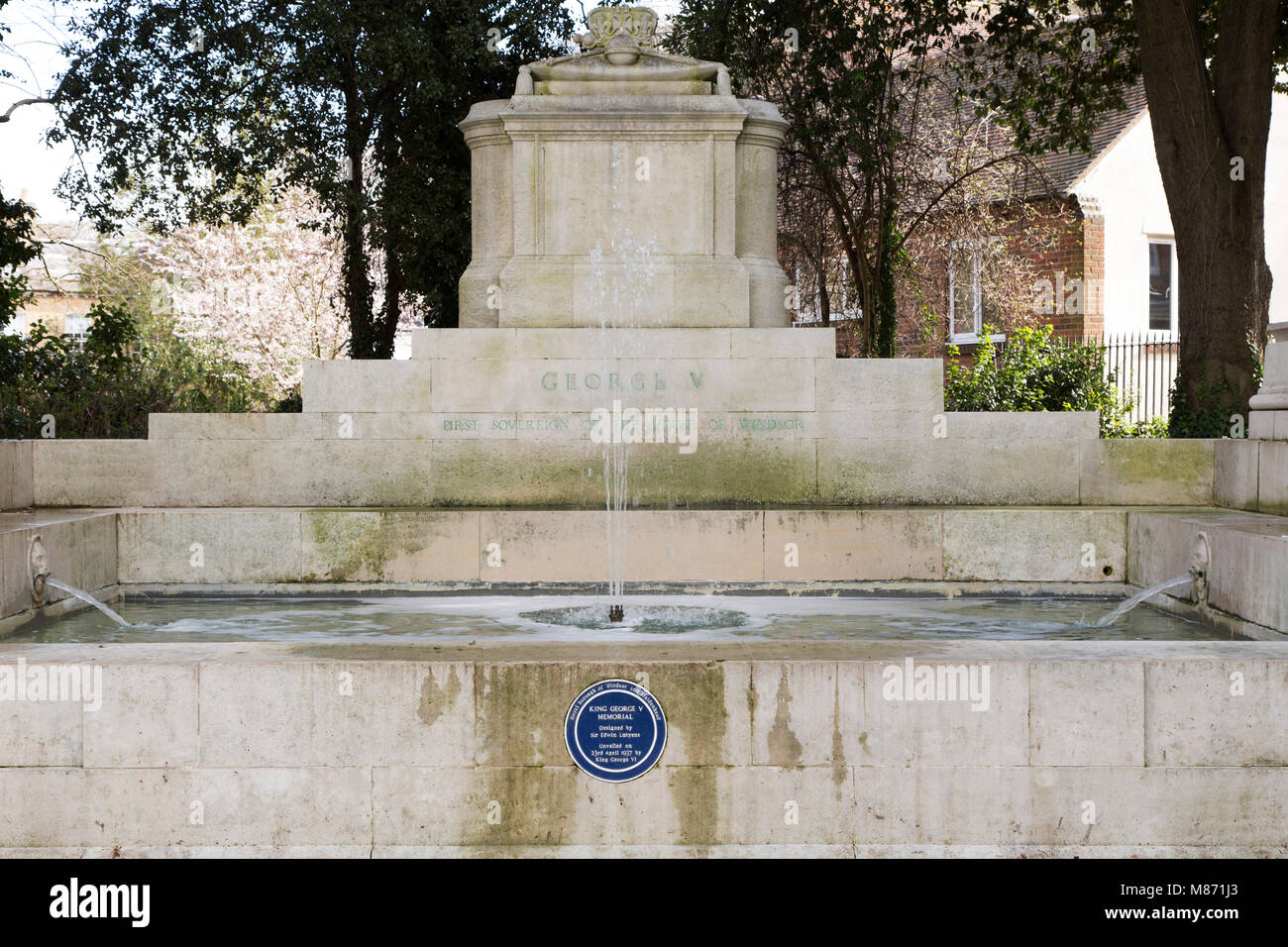 The George V Memorial Fountain in Windsor, England. The fountain was designed by Sir Edwin Lutyens and was unveiled by King George VI on 23 April 1937 Stock Photo