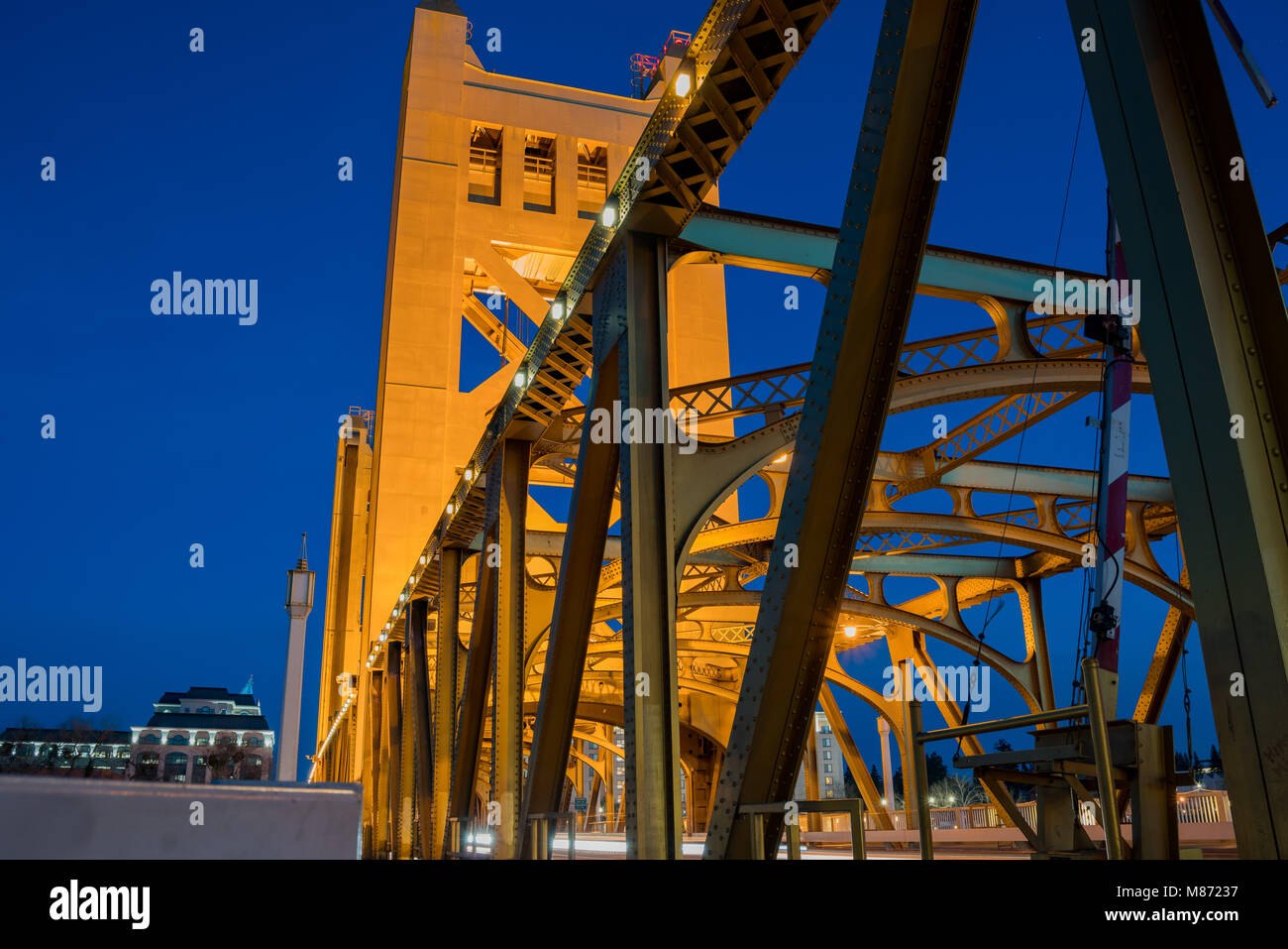 Night view of the famous tower bridge of Sacramento, California Stock ...