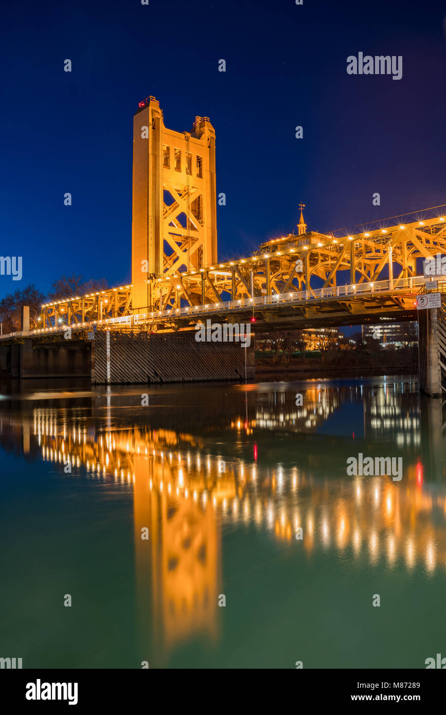 Night view of the famous tower bridge of Sacramento, California Stock ...