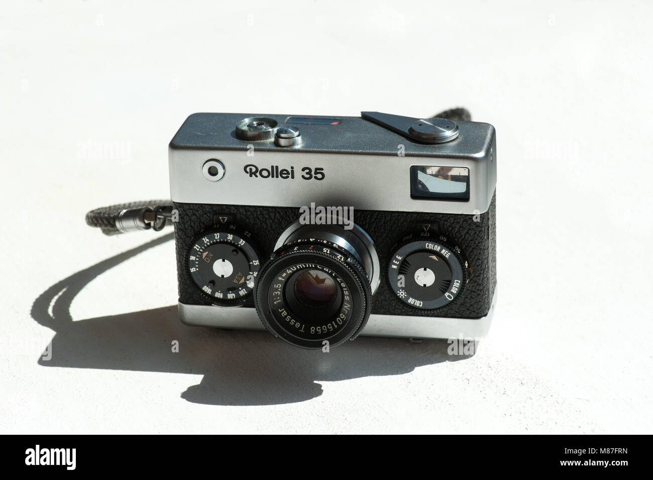 Rollei 35 camera hi-res stock photography and images - Alamy Rollei 35 camera hi-res stock photography and images - Alamy