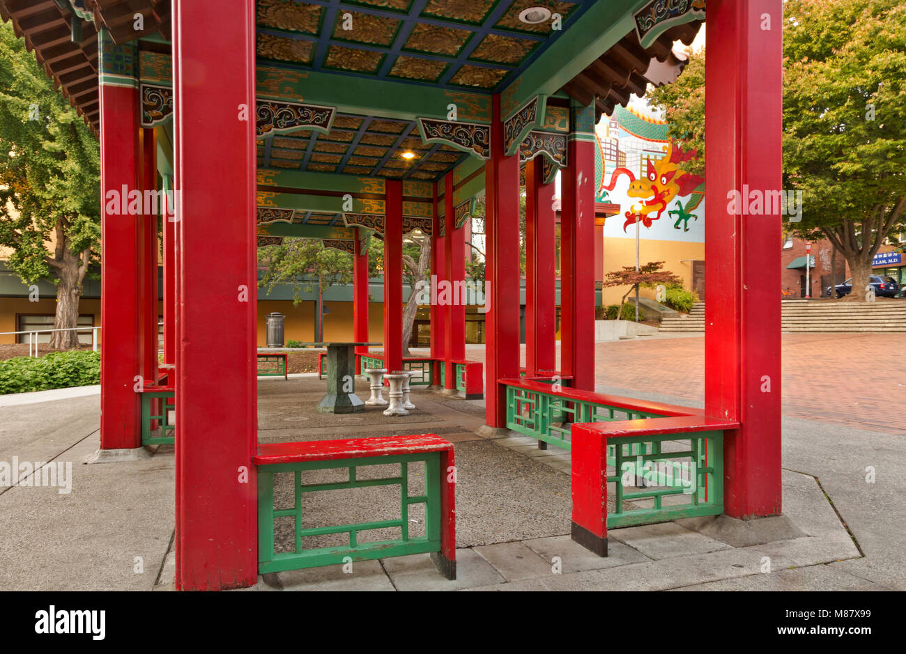 WA1384-00...WASHINGTON - The Grand Pavilion at Hing Hay Park and mural in Seattle's International District. Stock Photo