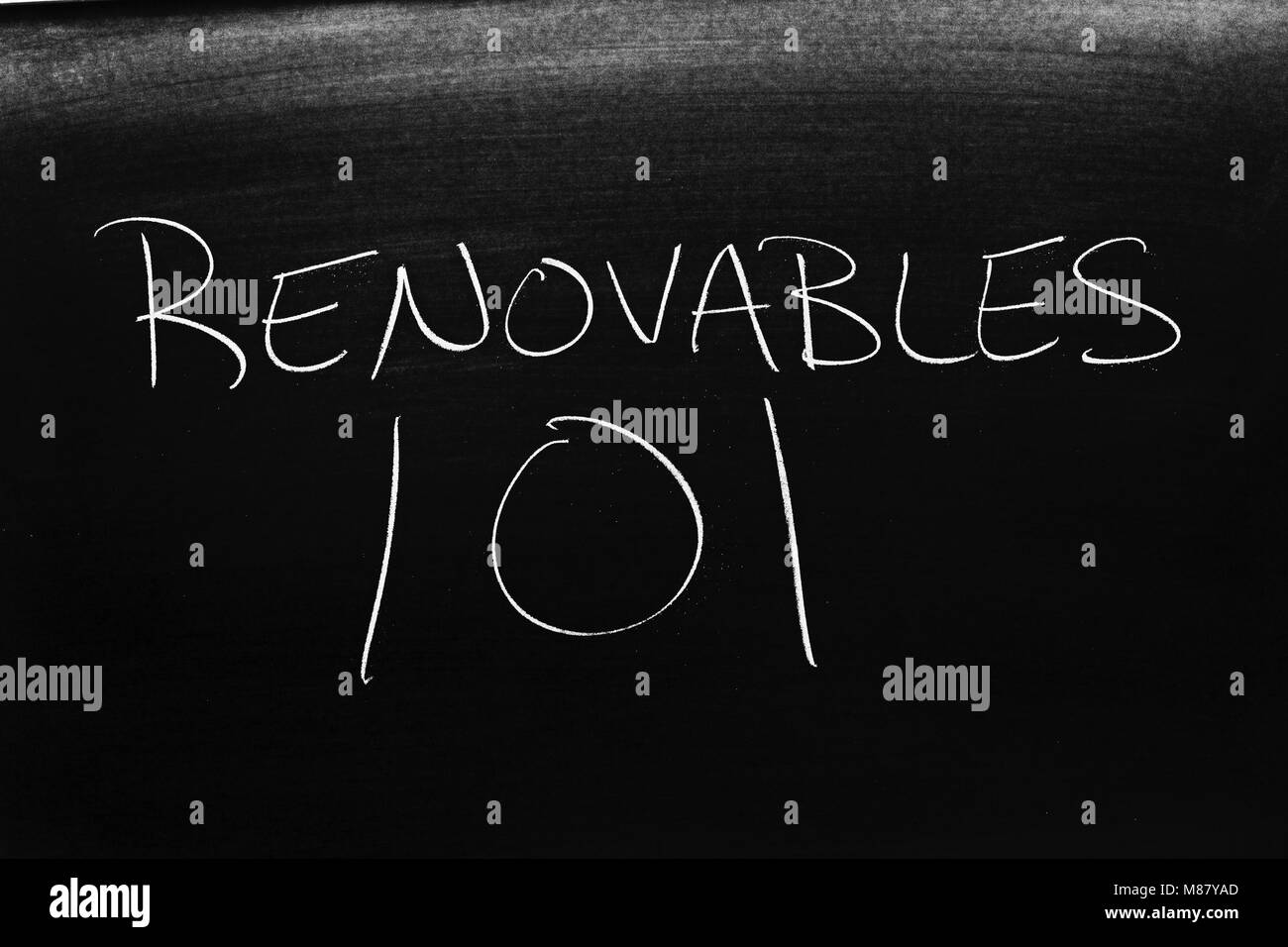 The words Renovables 101 on a blackboard in chalk Stock Photo