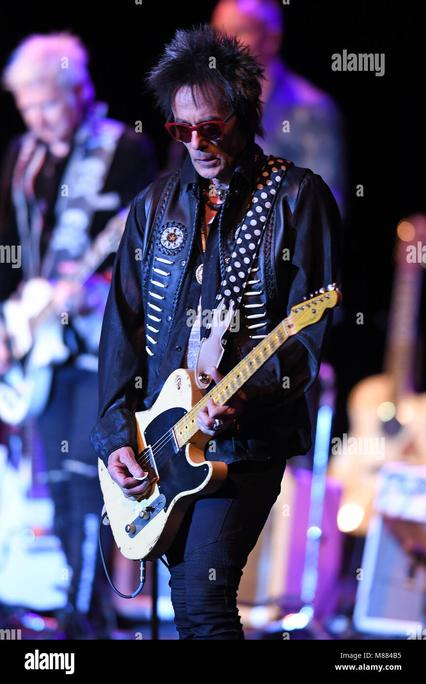 Fort Lauderdale, FL, USA. 14th Mar, 2018. Earl Slick performs during