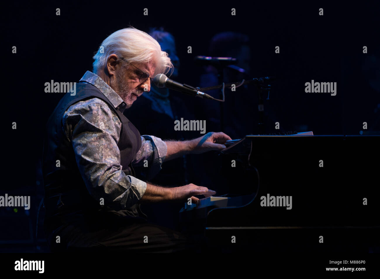 London, UK. 15th March, 2018. Michael McDonald performing live on stage at Hammersmith Eventim Apollo in London. Photo date: Thursday, March 15, 2018. Photo: Alamy Live News Stock Photo