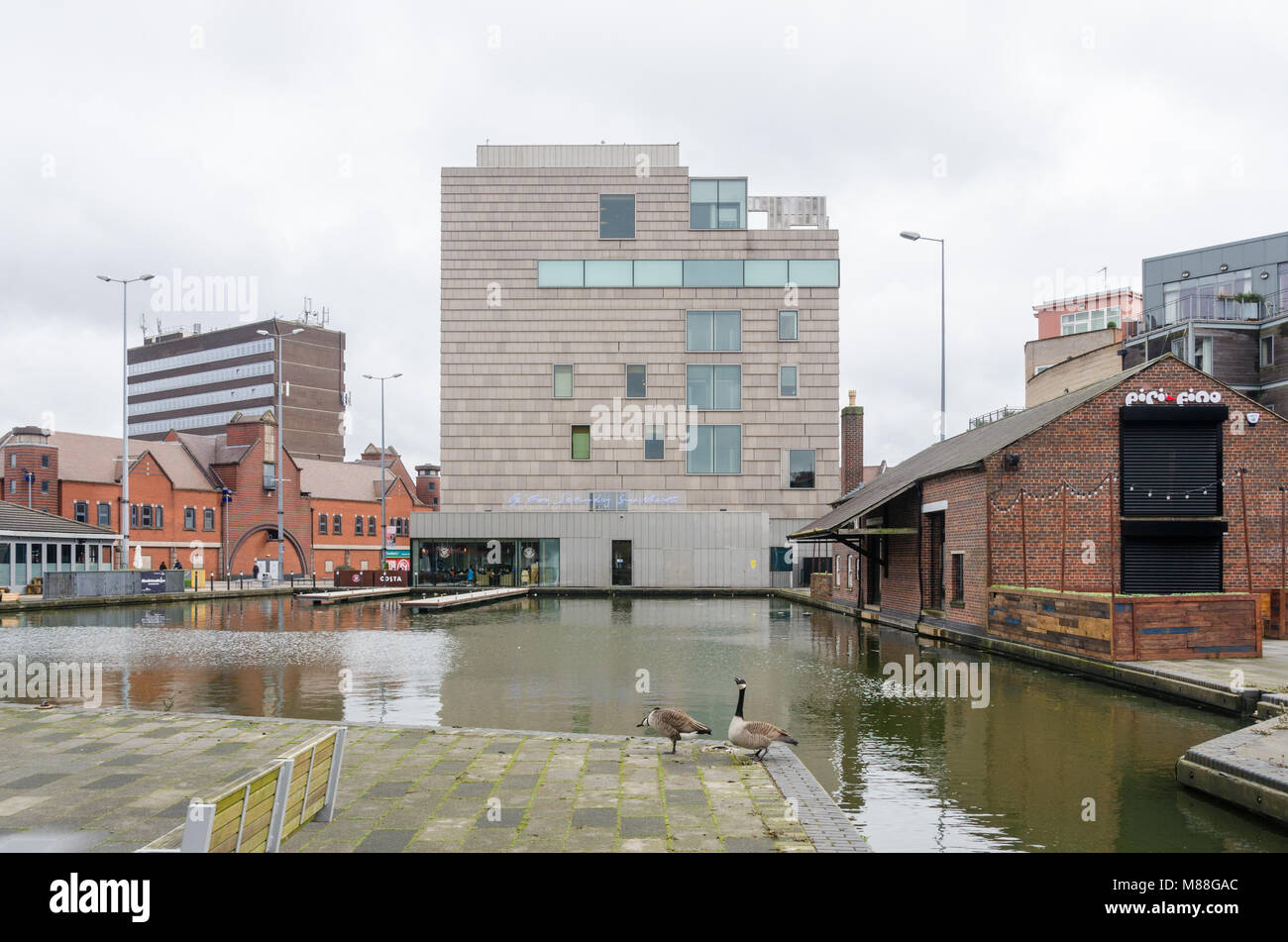 The New Art Gallery Walsall in Gallery Square overlooking the Walsall Canal Basin in the West Midlands Stock Photo