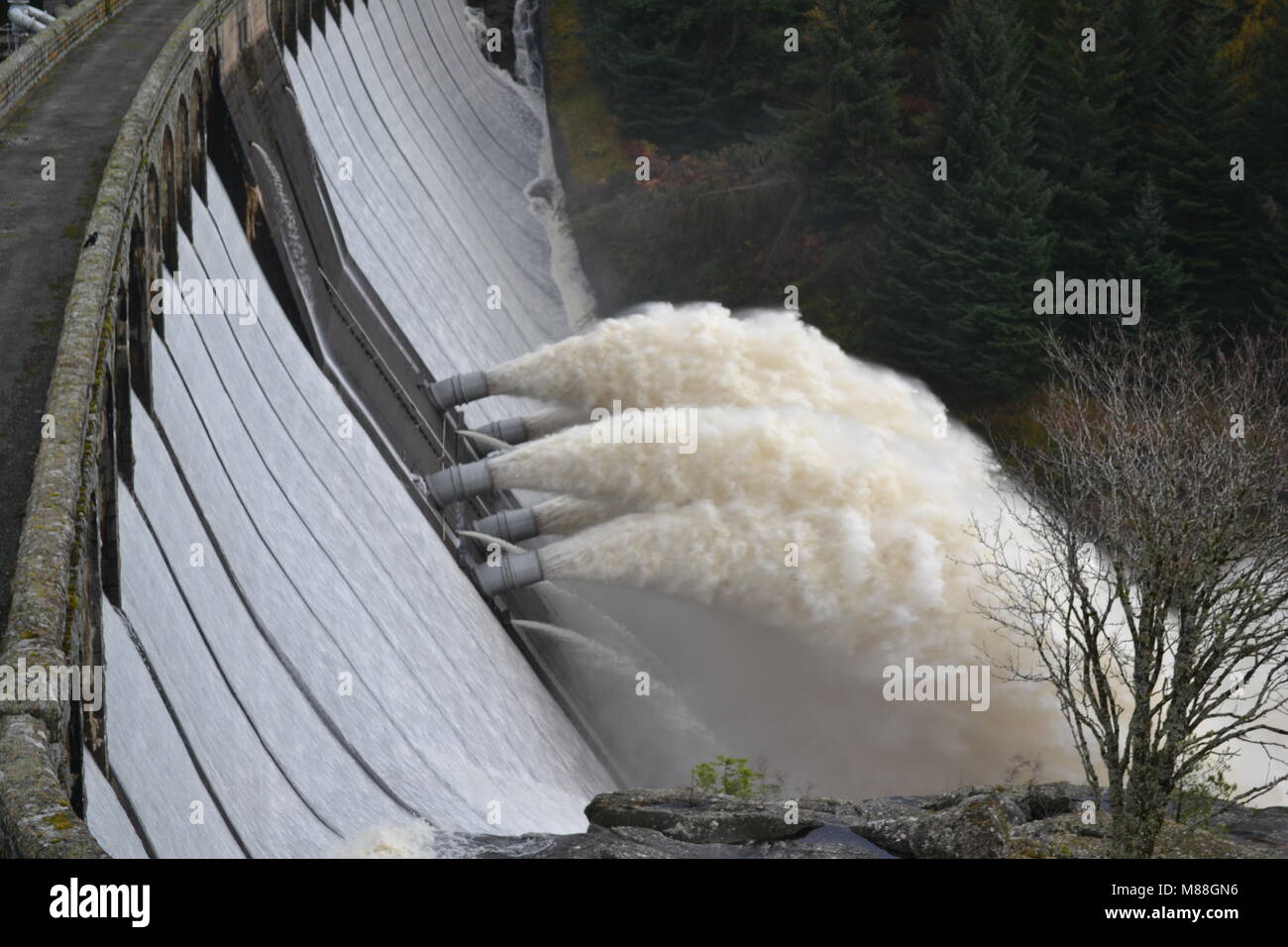 'laggan dam' 'loch laggan' 'invernessshire' 'Scotland' 'Scottish highlands'. Stock Photo