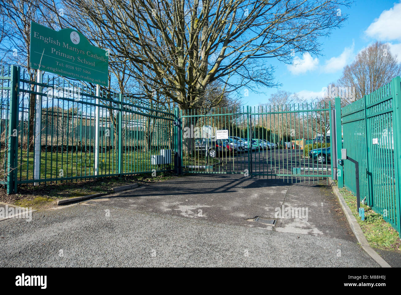 English Martyrs Catholic Primary School on Dee Road in Reading, Berkshire, UK Stock Photo