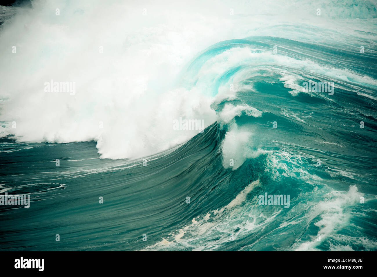 Maui shoreline hi-res stock photography and images - Alamy