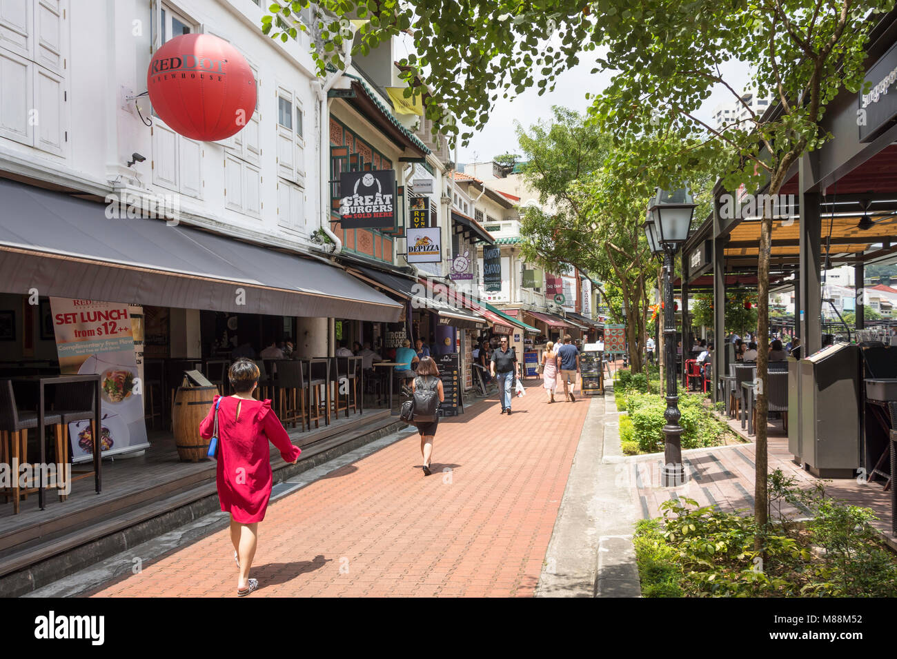 Bars and restaurants on Boat Quay, Downtown Core, Central Area