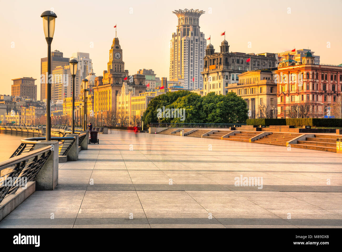 Shanghai city skyline modern hi-res stock photography and images - Alamy