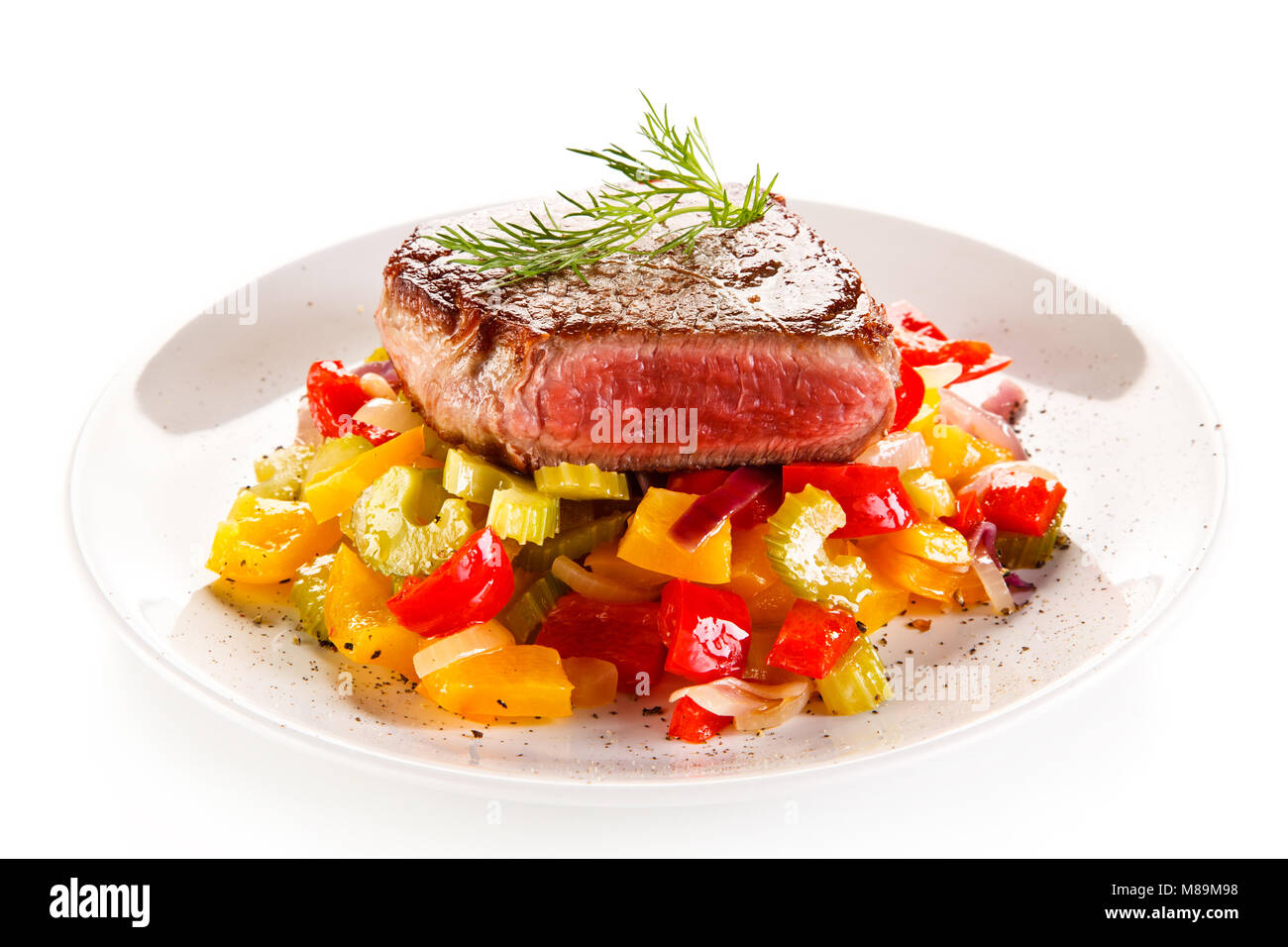Grilled steak and vegetable salad Stock Photo - Alamy