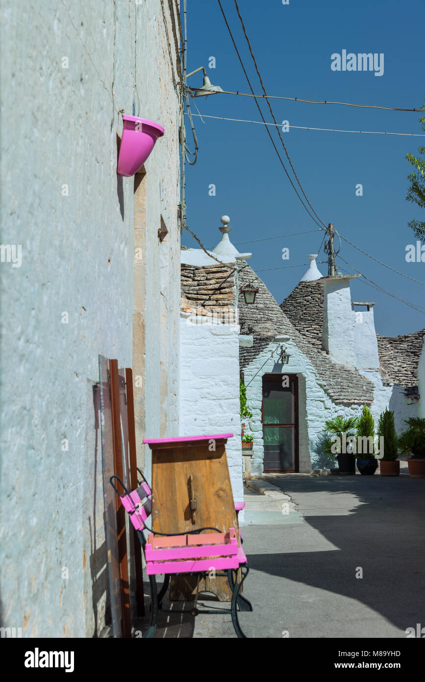 Kegelbauten (Trulli) in Alberobello Stock Photo