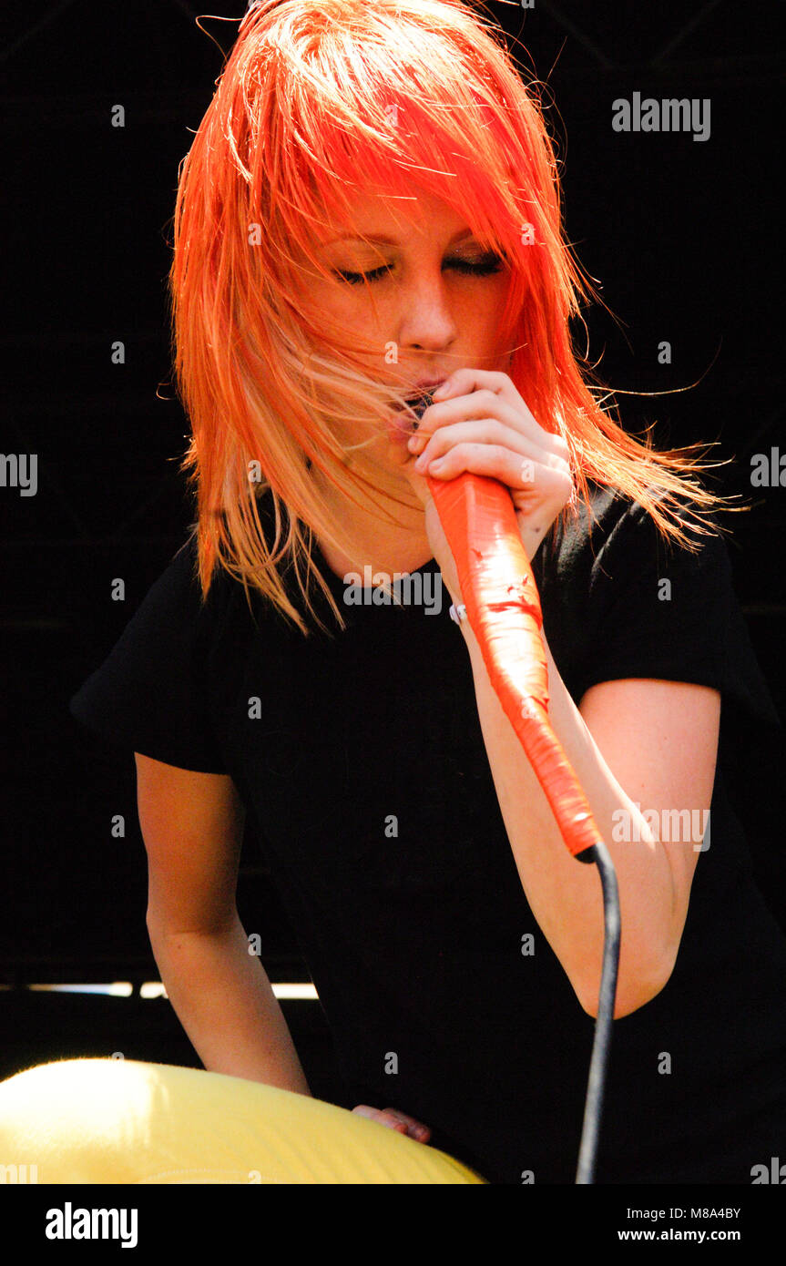 Singer Hayley Williams Of Paramore Performs On Stage During The