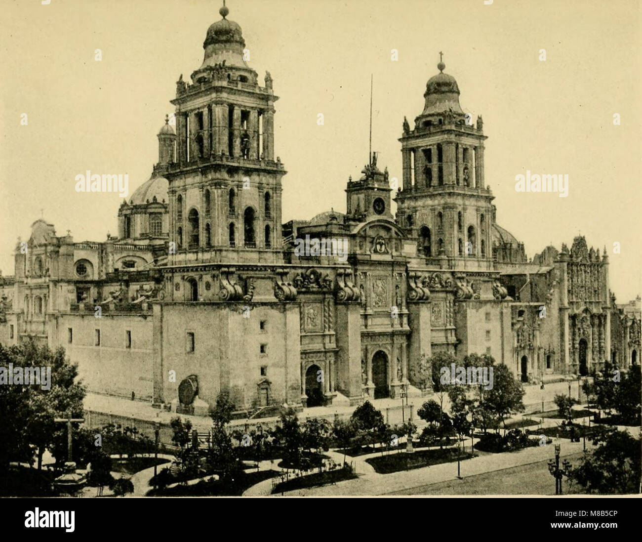 Building Features Historic Perspectives of historic structures hi-res stock photography and images ...