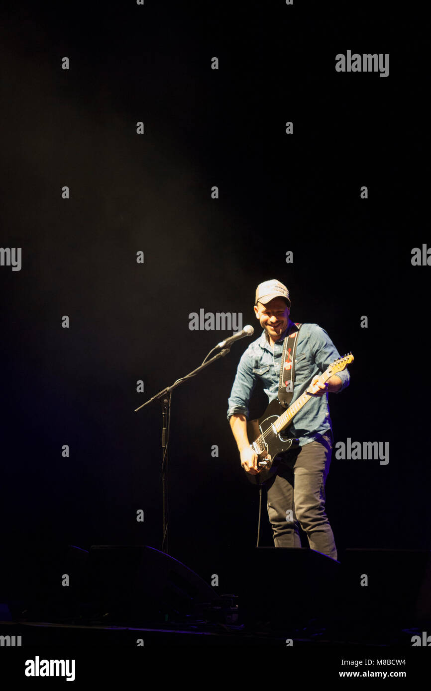 Guitar band Turin Brakes play at the London Palladium as part of their 'Invisible Storm' tour. Stock Photo