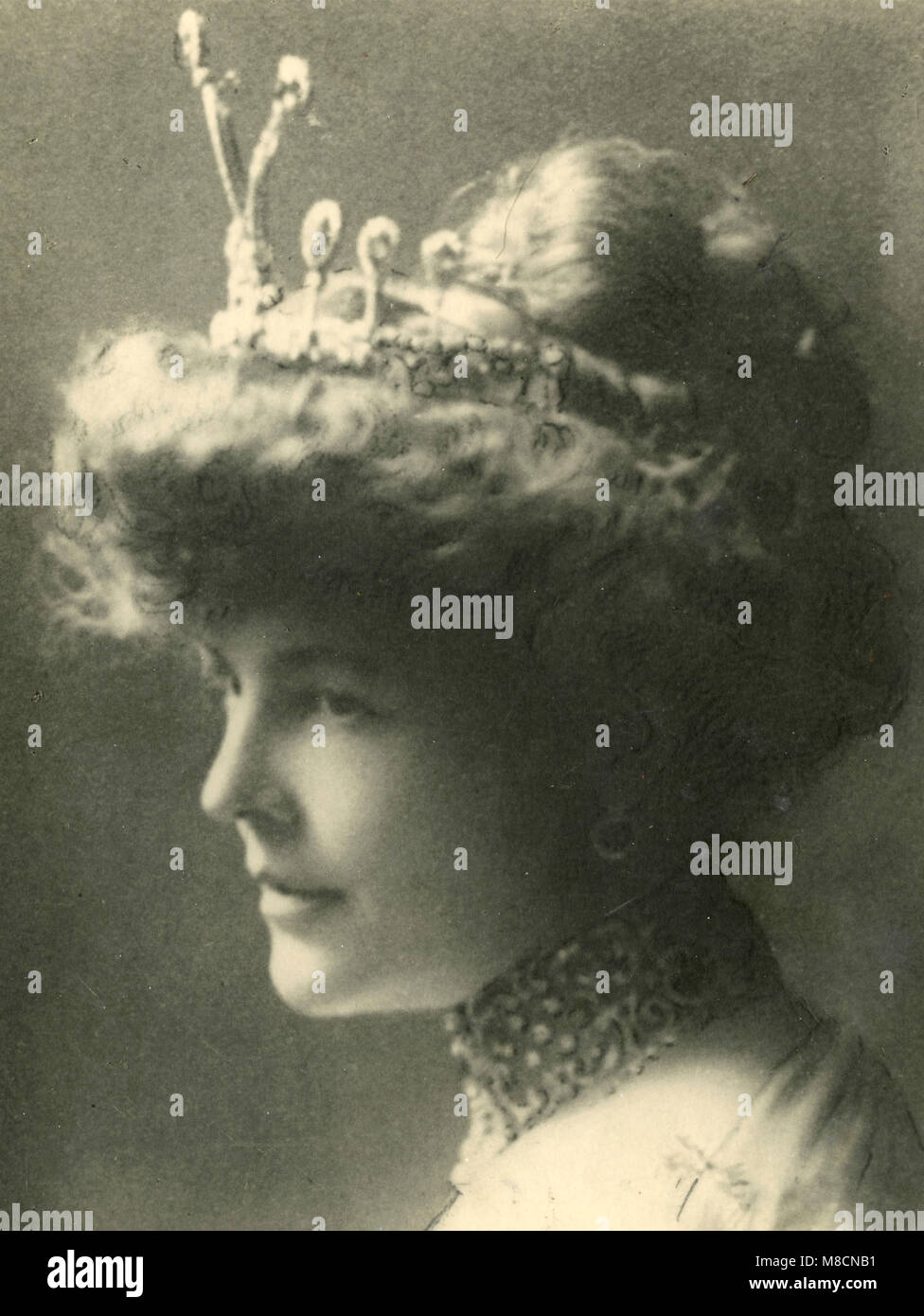 Portrait of young woman with diadem, Italy 1910s Stock Photo