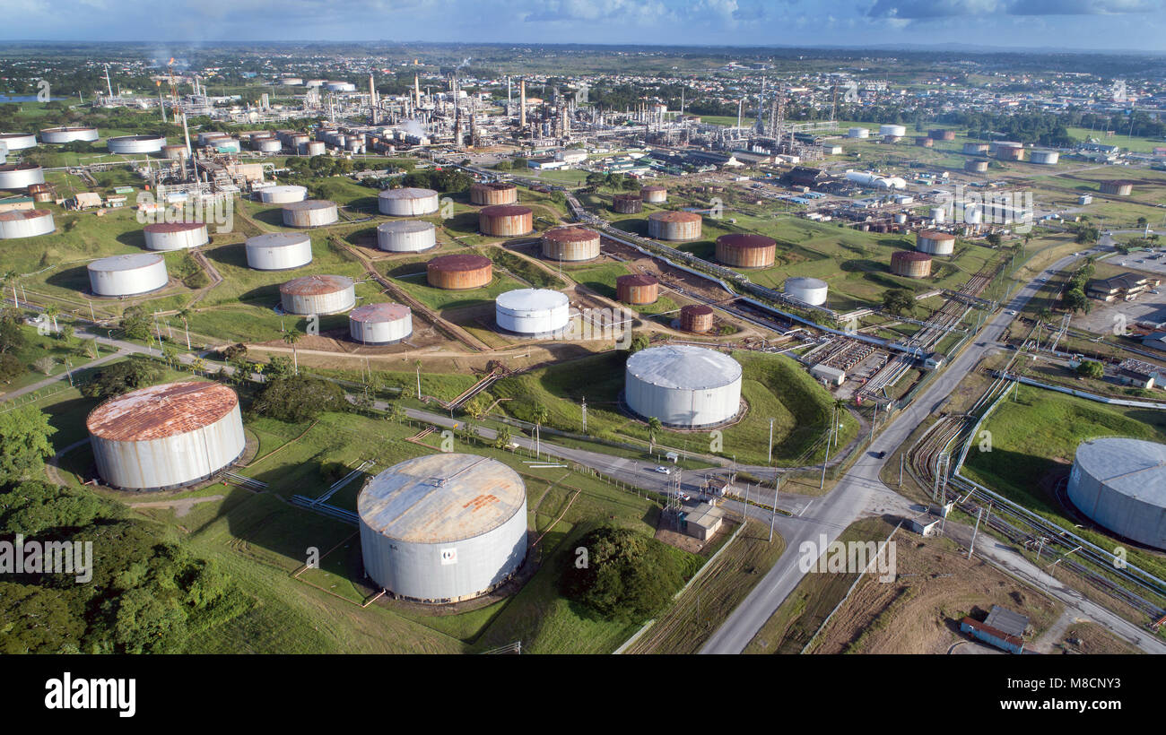 Petrotrin Oil Refinery Trinidad & Tobago Stock Photo Alamy