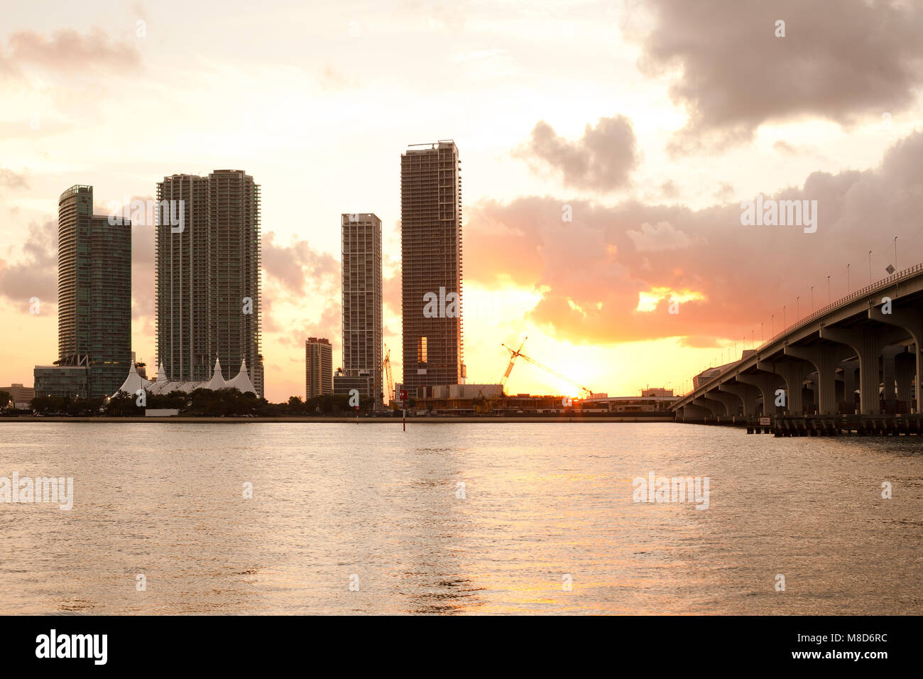 Real estate usa office hires stock photography and images Alamy