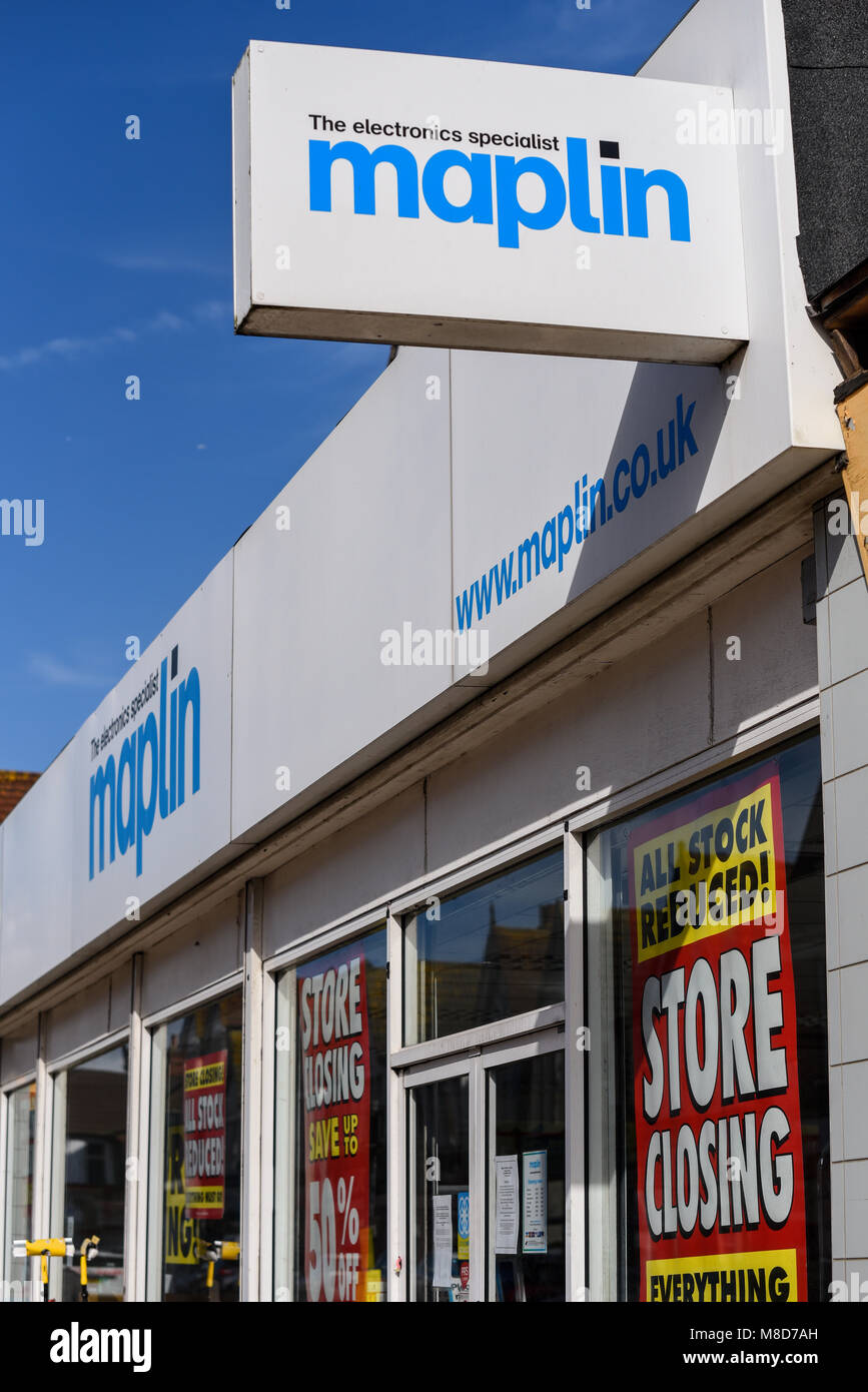 Maplin the electronics specialist store shop, in administration. London Road, Southend on Sea, Essex, UK. Closed down business Stock Photo