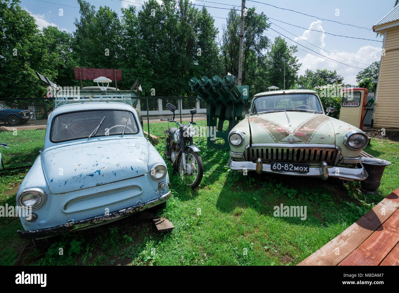 ZAZ 965 Zaporozhets and GAZ M21 Volga / ЗАЗ-965 «Запорожец» и ГАЗ-21 «Волга» Stock Photo