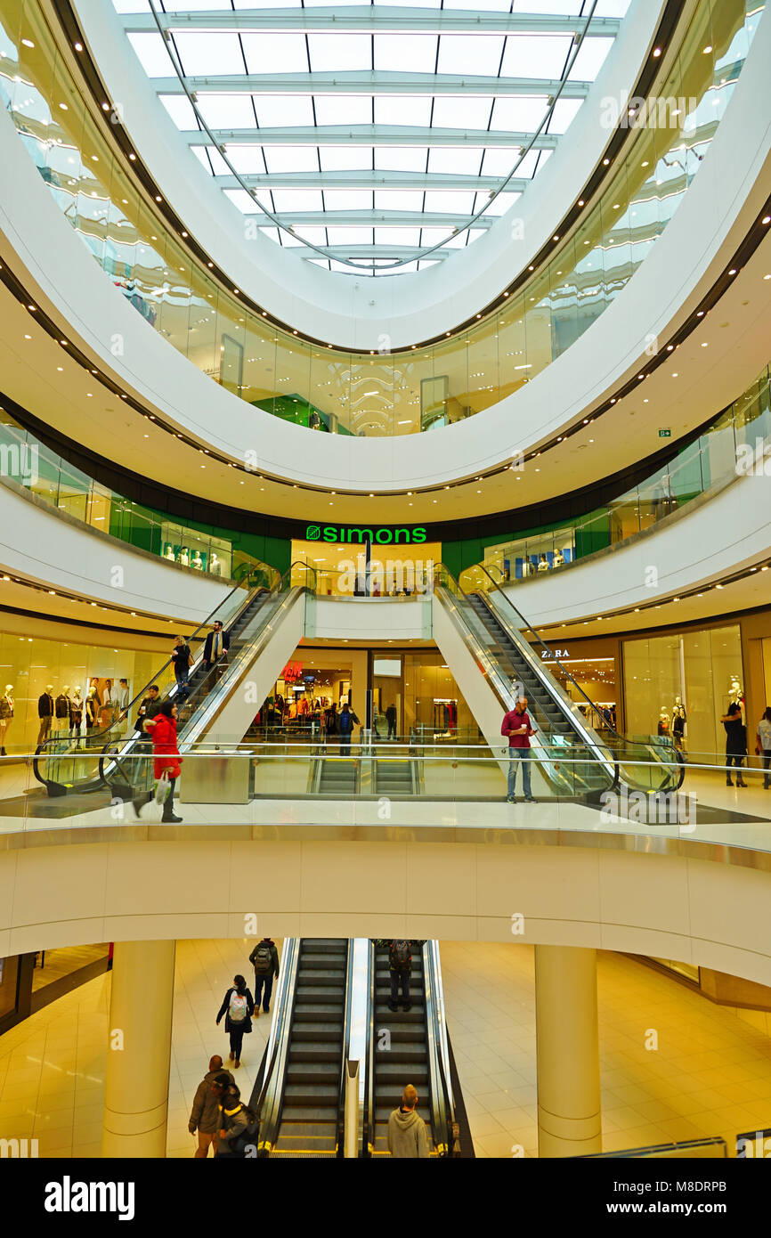 Rideau centre shopping mall hi-res stock photography and images - Alamy