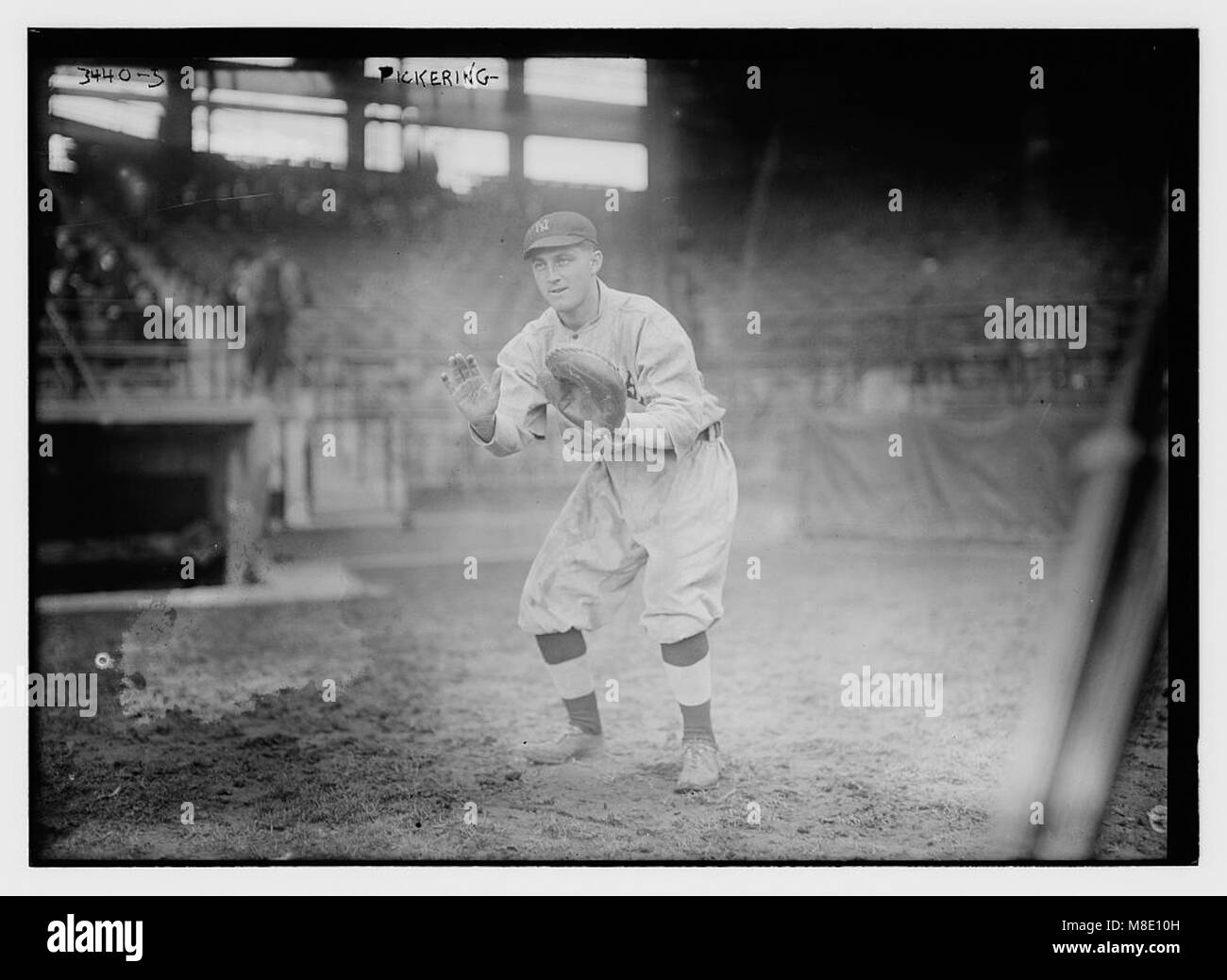 Arthur Pickering, semi-pro catcher from Paterson, NJ, New York AL (baseball) LCCN2014698763 Stock Photo