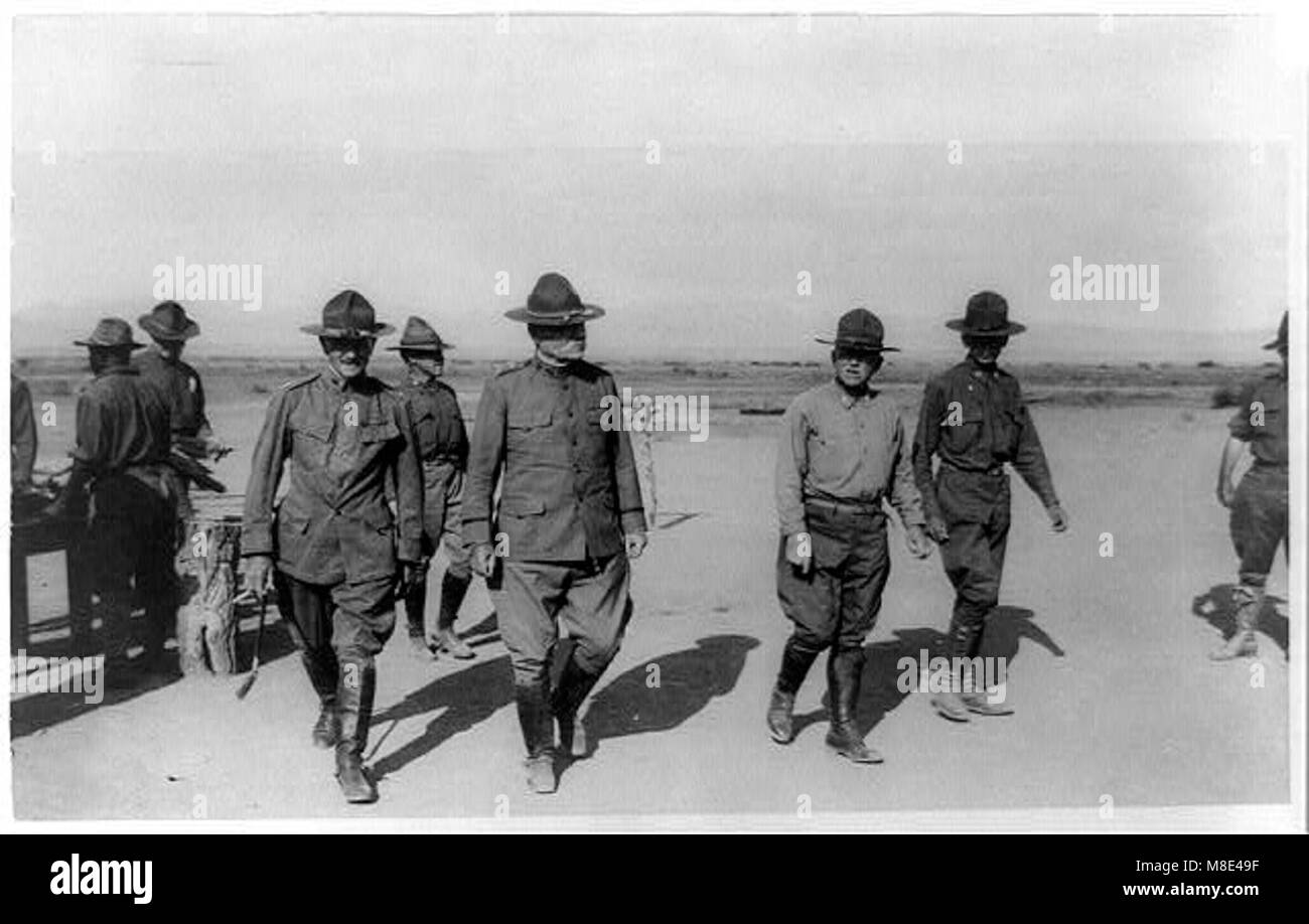 U.S. Army Punitive Expedition after Villa, Mexico- General Pershing and General Bliss inspecting the camp, with Colonel Winn, Commander of the 24th Infantry LCCN2002718585 Stock Photo