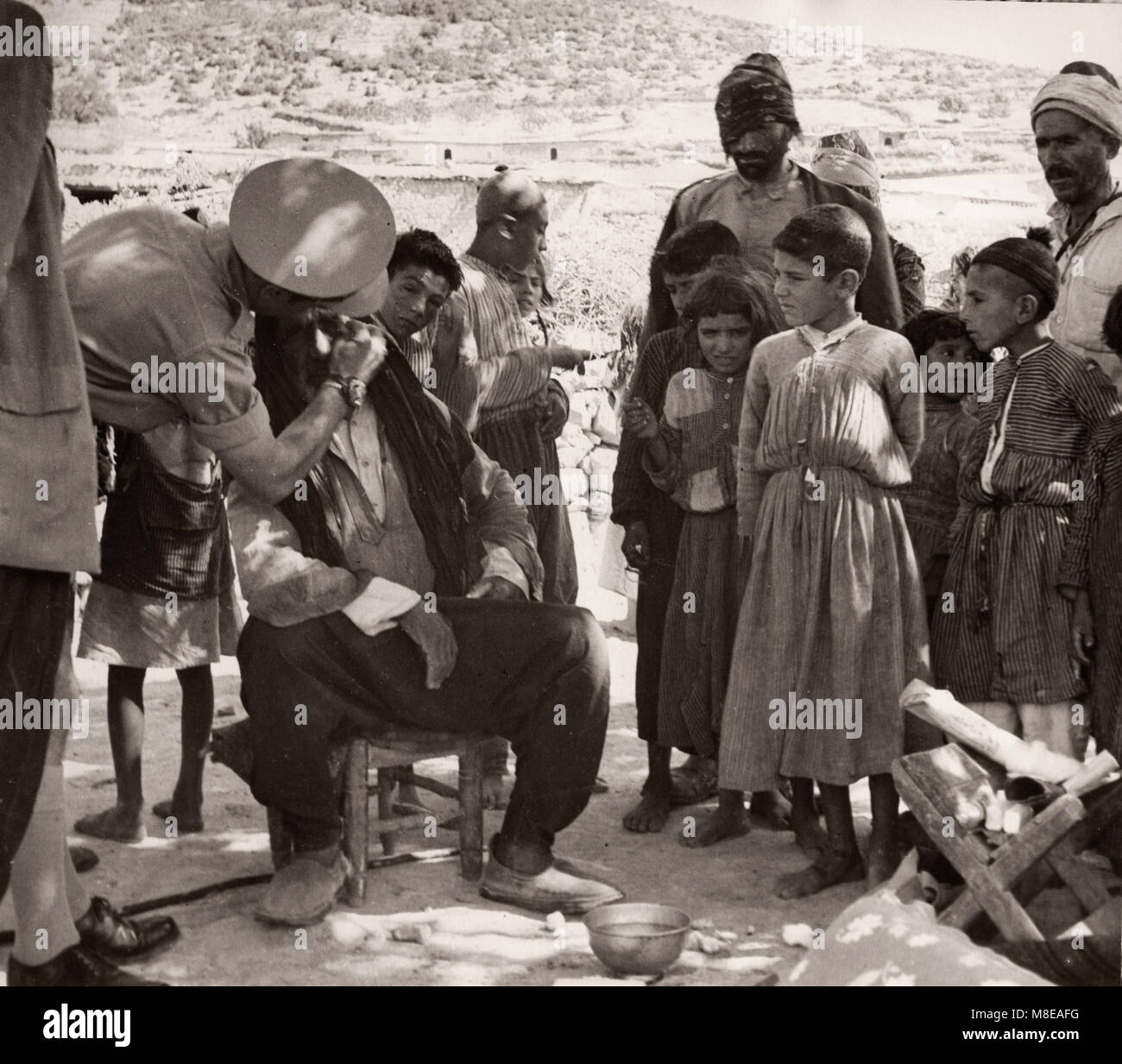 1943 Syria - British military office treats Kurdish people along the Syria Turkey border - many suffering from Trachoma Stock Photo