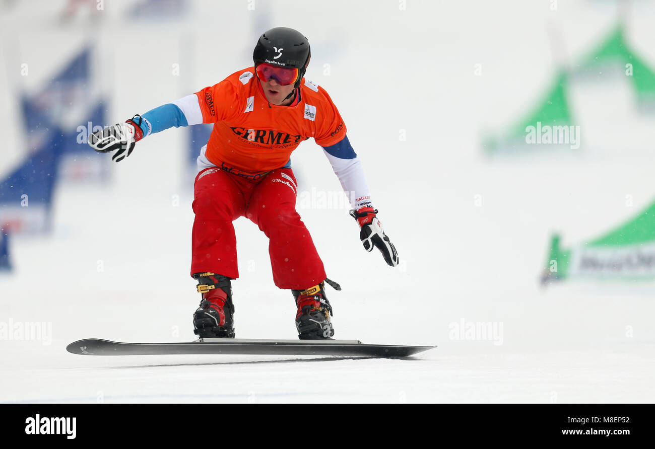 Winterberg, Germany, 17 March 2018, Snowboard World Cup, parallel slalom, men's single.  Nevin Galmarini of Switzerland in action. Photo: Ina Fassbender/dpa Stock Photo