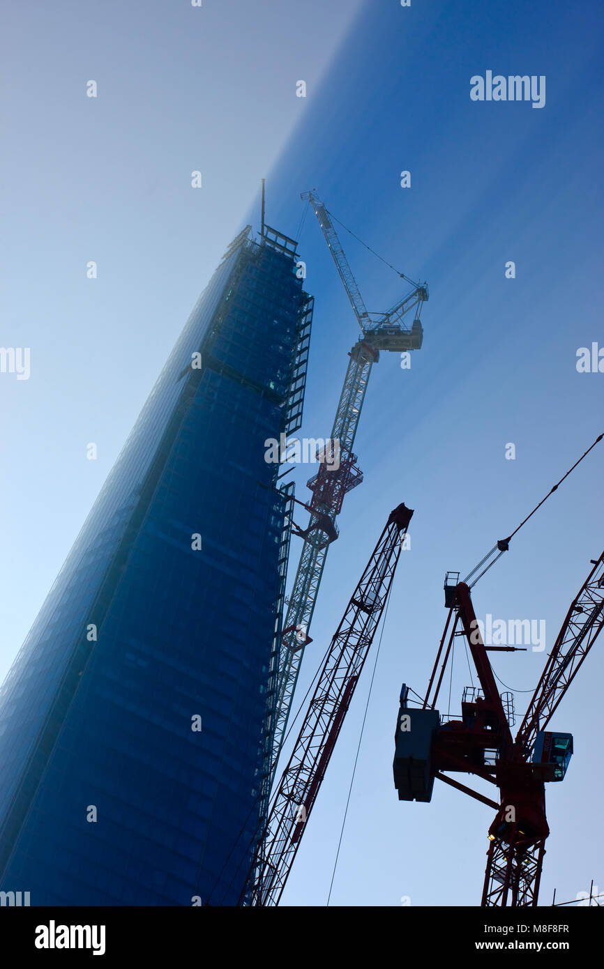 The Shard under construction in morning mist London England Stock Photo