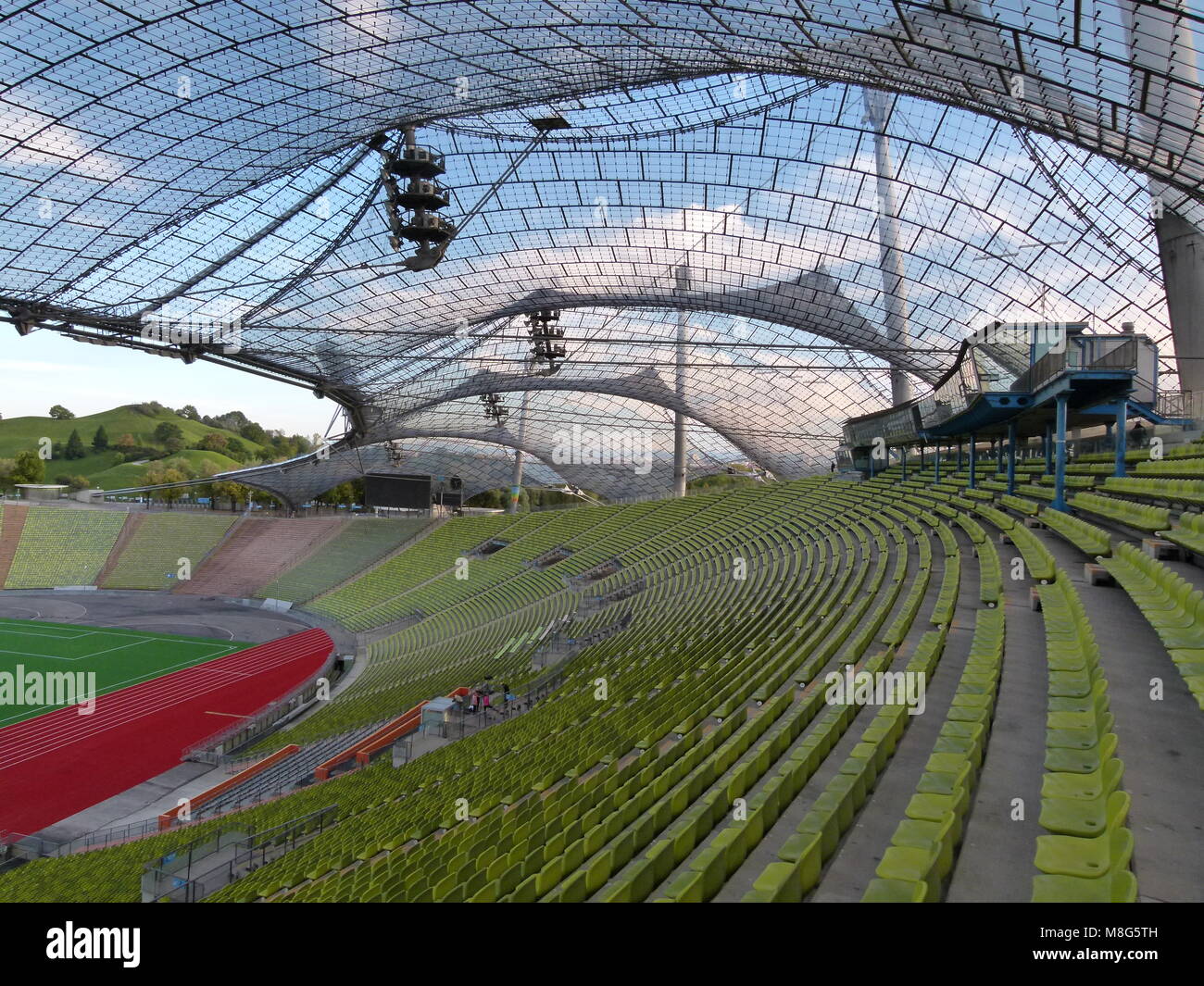 Canada: Retractable roof not right for the Olympic Stadium