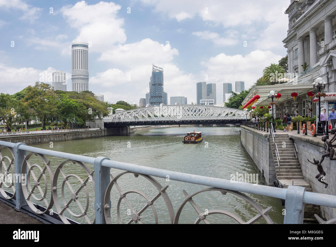 Anderson Bridge and Singapore River from Cavenagh Bridge, Marina Bay, Central Area, Singapore Island (Pulau Ujong), Singapore Stock Photo