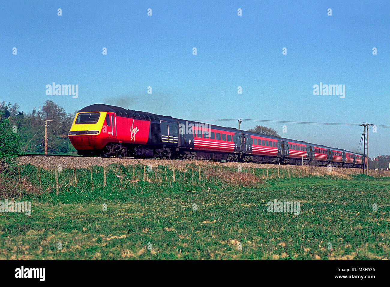 A Virgin Cross Country HST formed of power cars 43097 and 43094 forming