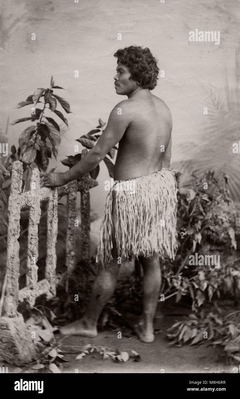 Polynesia: Make a Grass Skirt - Timothy S. Y. Lam Museum of Anthropology