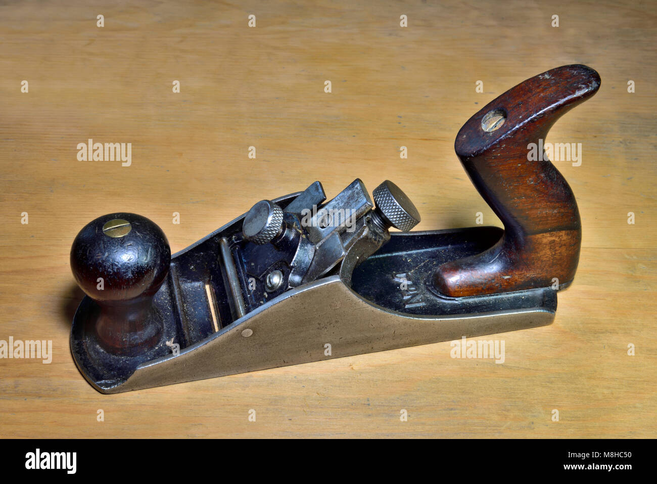 Gage smoothing plane, made by Stanley Company after taking over the Gage Tool company from 1920 to 1941. Gage Self-Setting Wood Plane Stock Photo