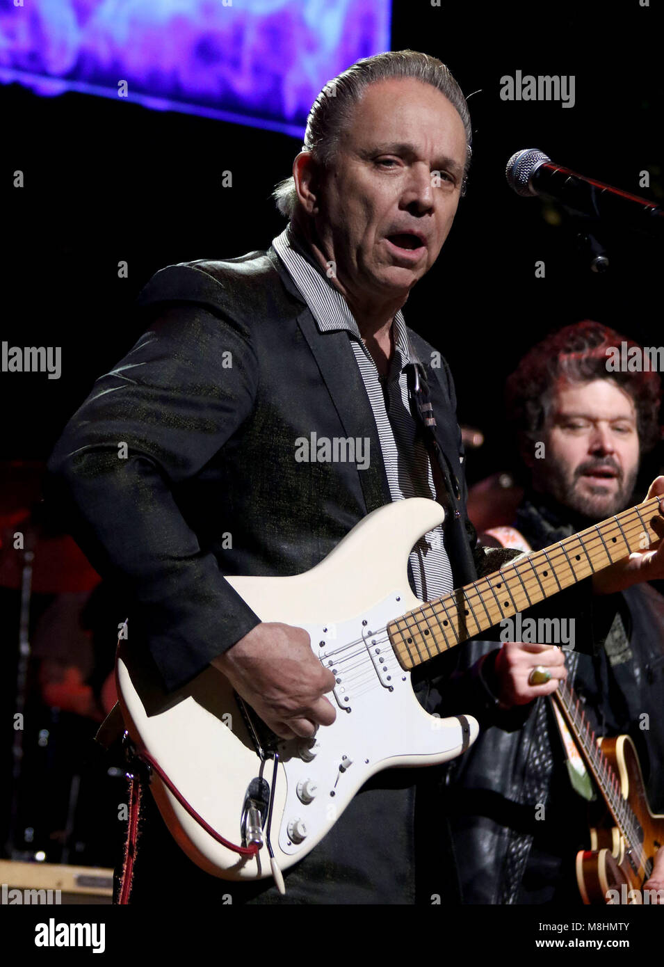Jimmie vaughan hi-res stock photography and images - Alamy