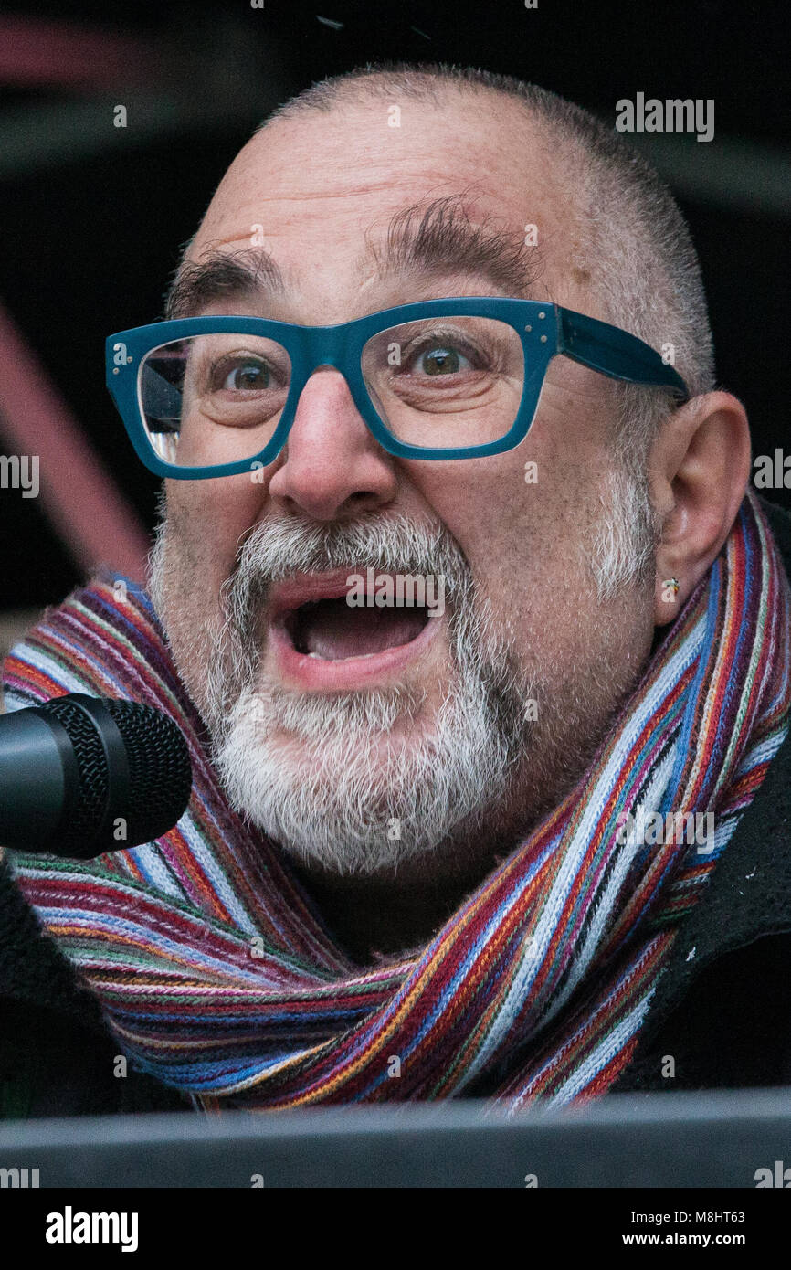London, UK. 17th March, 2018. David Rosenberg of the Jewish Socialist Group addresses the March Against Racism. The March Against Racism is organised by Stand Up To Racism to call on the Government to enact the Dubs Amendment, requiring it to act ‘as soon as possible’ to relocate and support unaccompanied refugee children in Europe, and to assist those fleeing war and persecution. Credit: Mark Kerrison/Alamy Live News Stock Photo