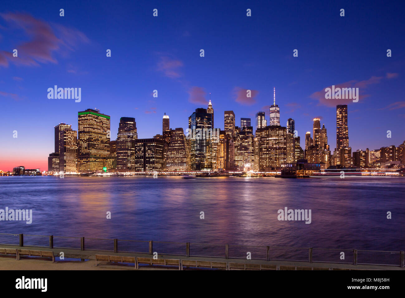 DOWNTOWN SKYLINE EAST RIVER MANHATTAN NEW YORK CITY USA Stock Photo - Alamy