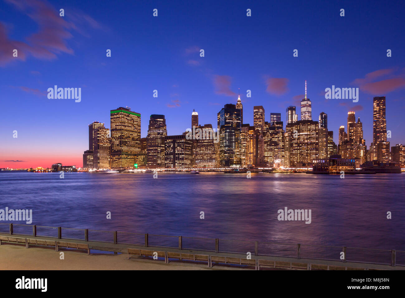 DOWNTOWN SKYLINE EAST RIVER MANHATTAN NEW YORK CITY USA Stock Photo - Alamy