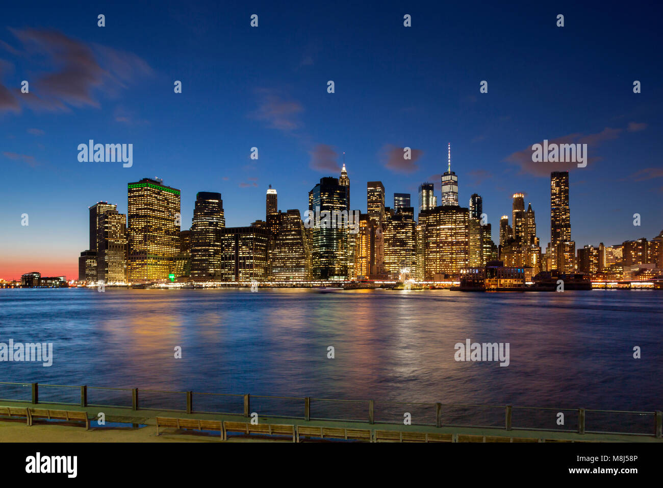 DOWNTOWN SKYLINE EAST RIVER MANHATTAN NEW YORK CITY USA Stock Photo - Alamy