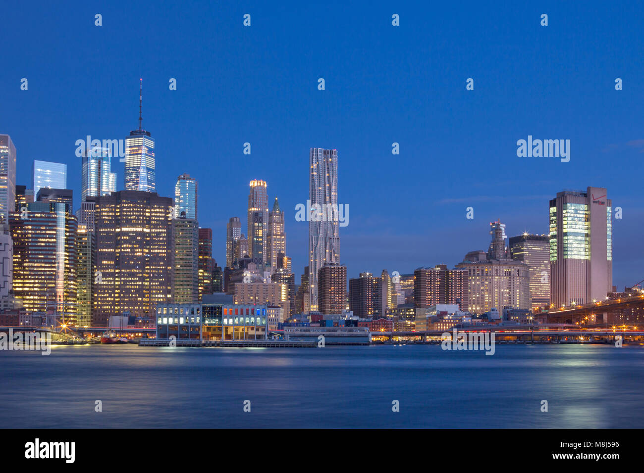 DOWNTOWN SKYLINE EAST RIVER MANHATTAN NEW YORK CITY USA Stock Photo - Alamy