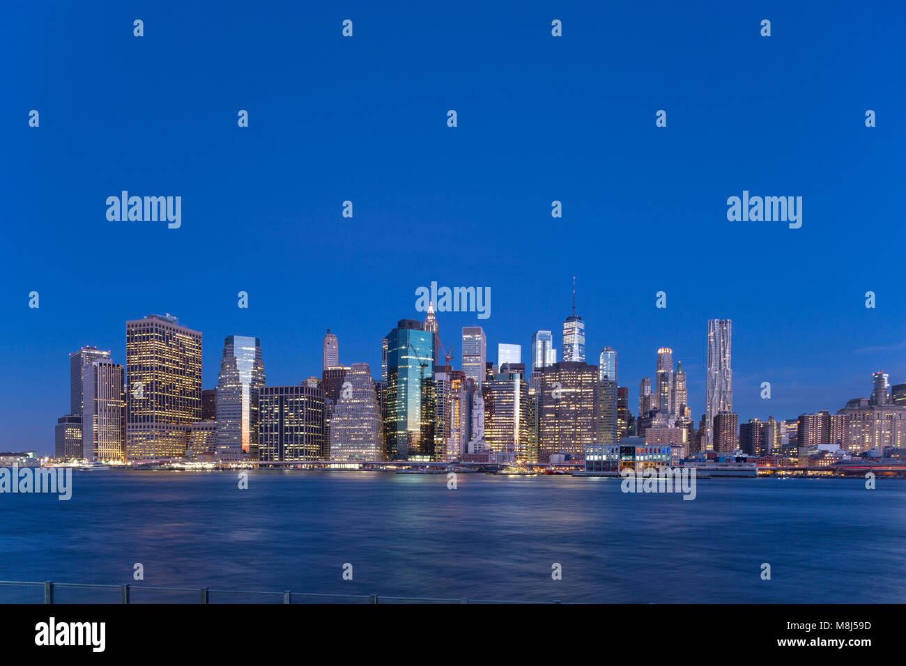 DOWNTOWN SKYLINE EAST RIVER MANHATTAN NEW YORK CITY USA Stock Photo - Alamy