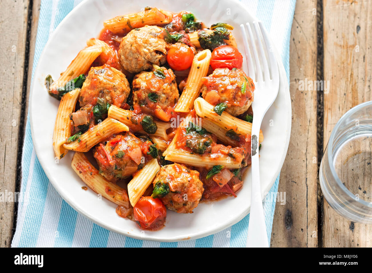 Meatballs spinach hires stock photography and images Alamy