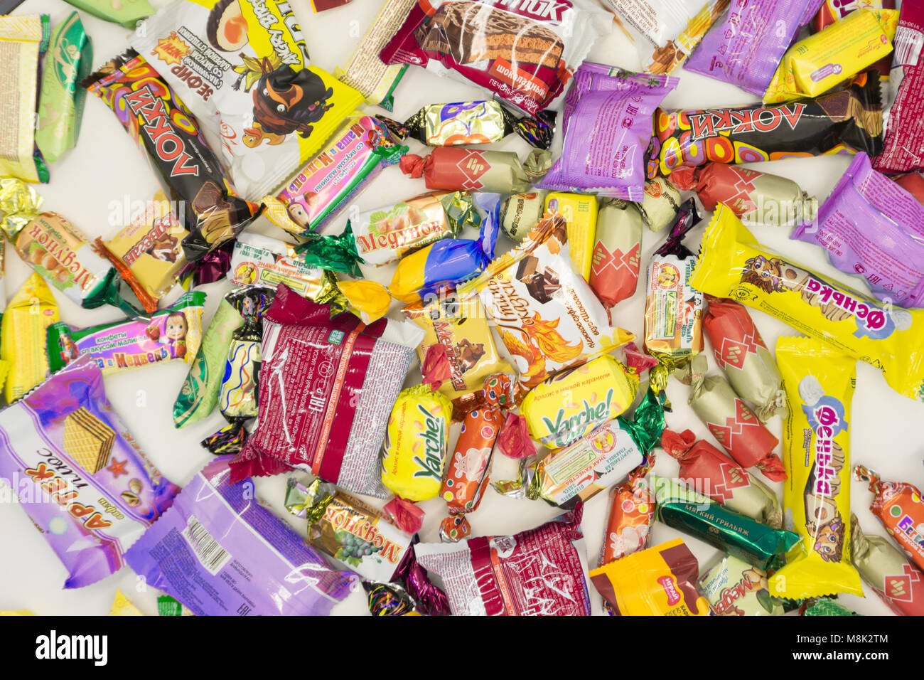 Brown paper bag sweets hi-res stock photography and images - Alamy