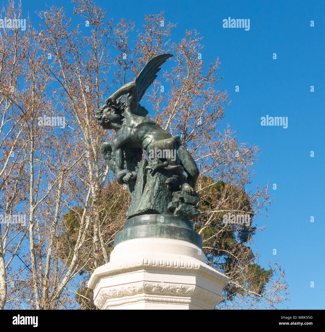 Fountain of Fallen Angel (Fuente del Angel Caido, by Ricardo Bellver, 1877) highlight of Buen