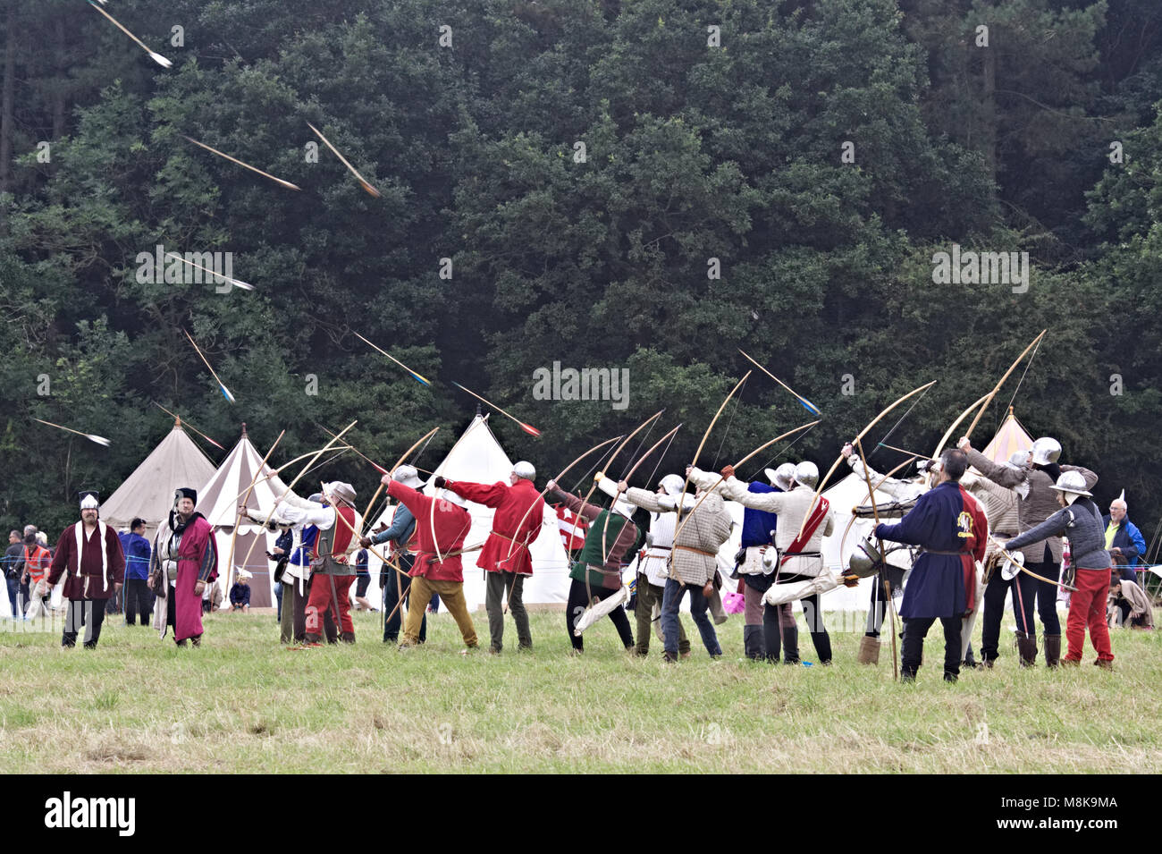 English archers history hi-res stock photography and images - Alamy