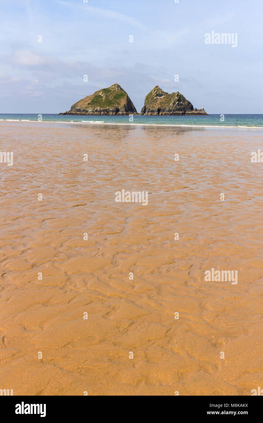 Carters Rocks at Holywell Bay in North Cornwall Stock Photo - Alamy