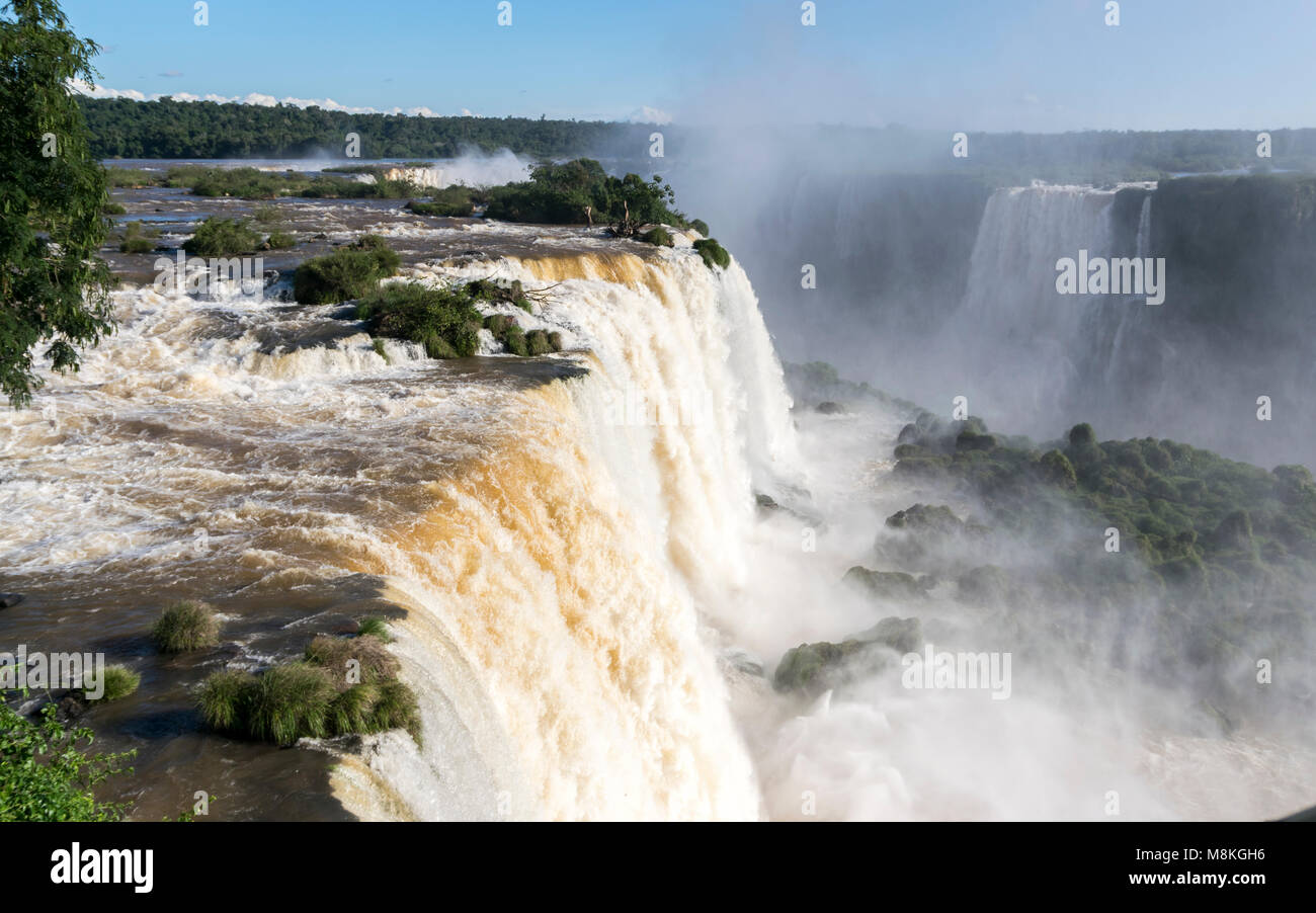 The Iguaçu Falls is a group of about 275 waterfalls on the Iguaçu River Stock Photo