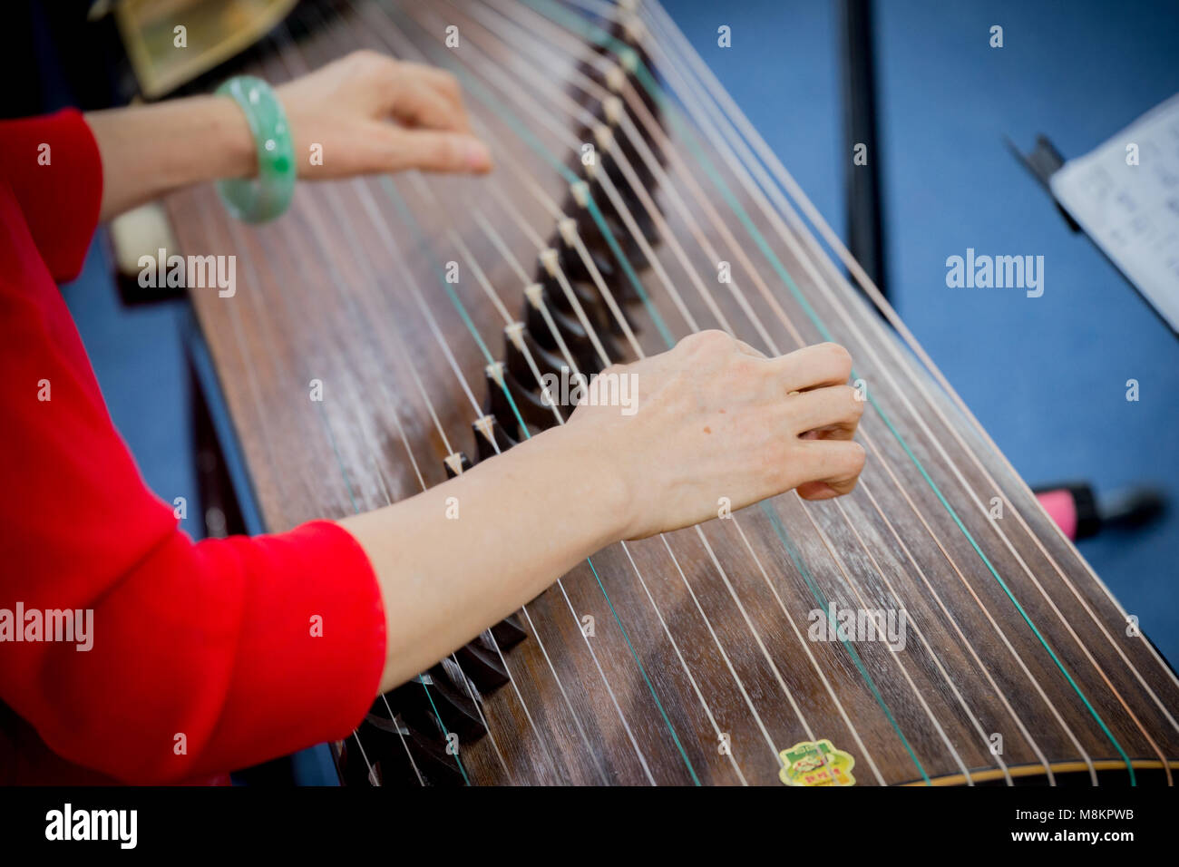 Chinese harp hi-res stock photography and images - Alamy