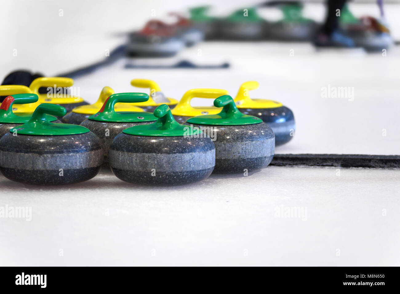 Curling ice hires stock photography and images Alamy